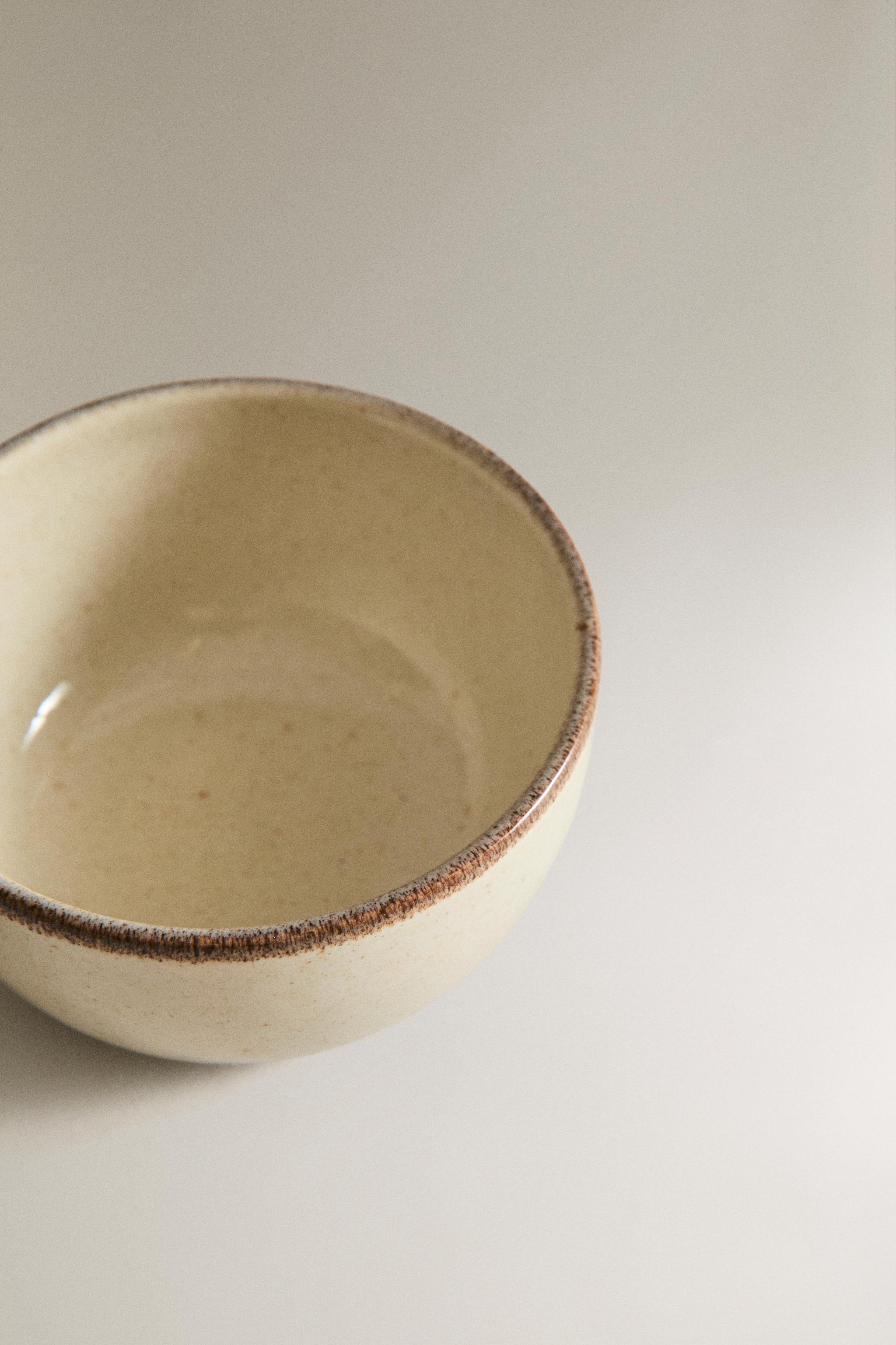STONEWARE SNACK BOWL